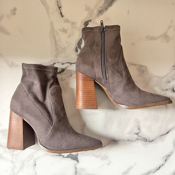 Steve Madden Gray Suede Touchdown Booties Size 6 - Picture 2 of 10